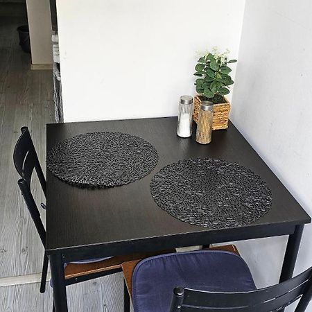 Lacul Tei Aparthotel Boekarest Buitenkant foto